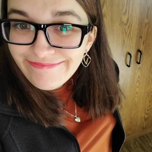 Meet your Posher, Kaitlin